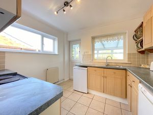 CINQUE PORT ROAD- click for photo gallery